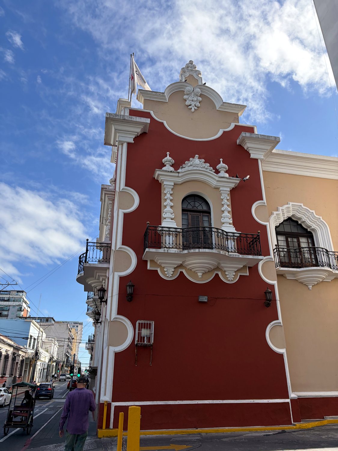 flores & antigua