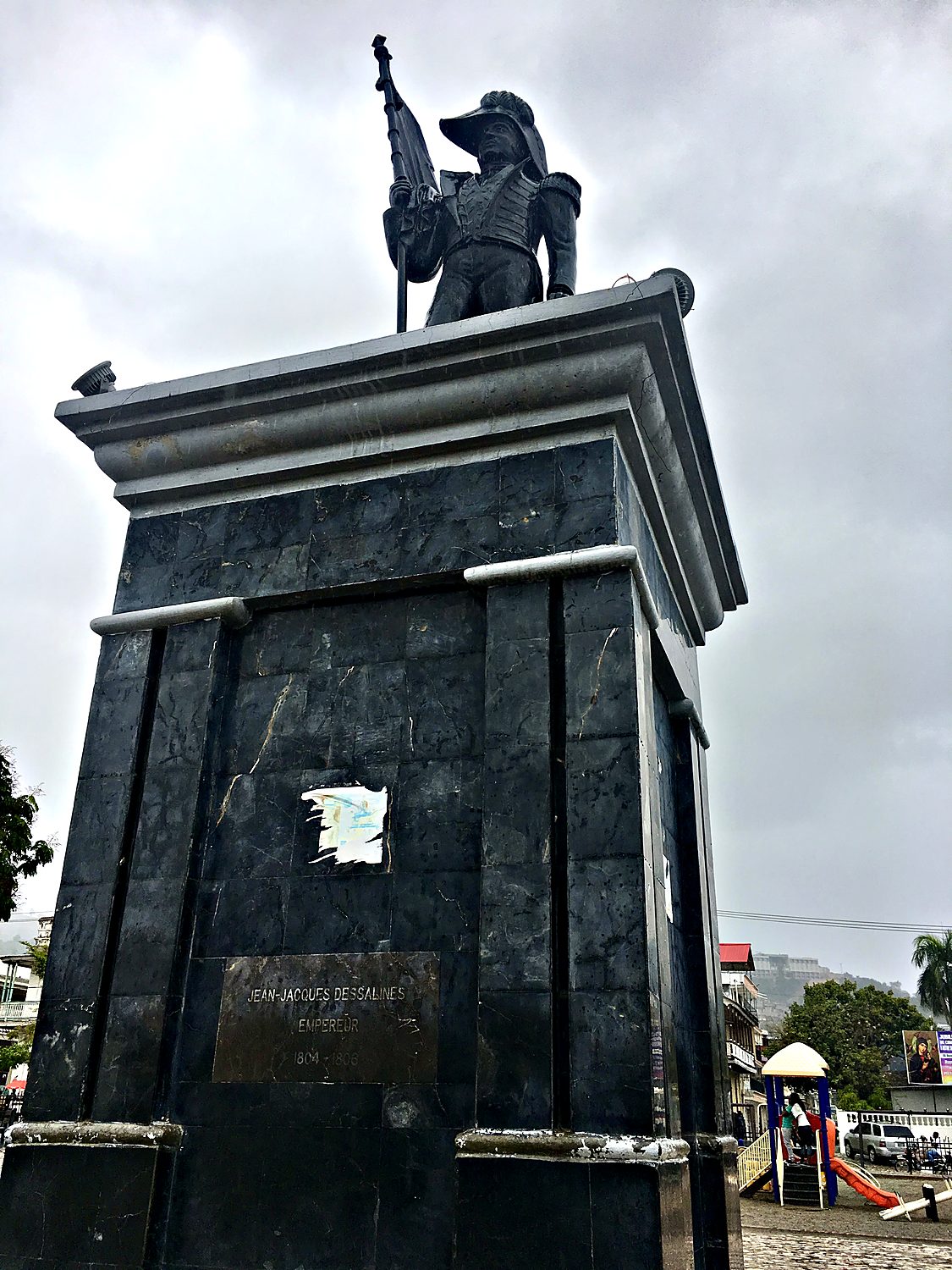 the dessalines monument