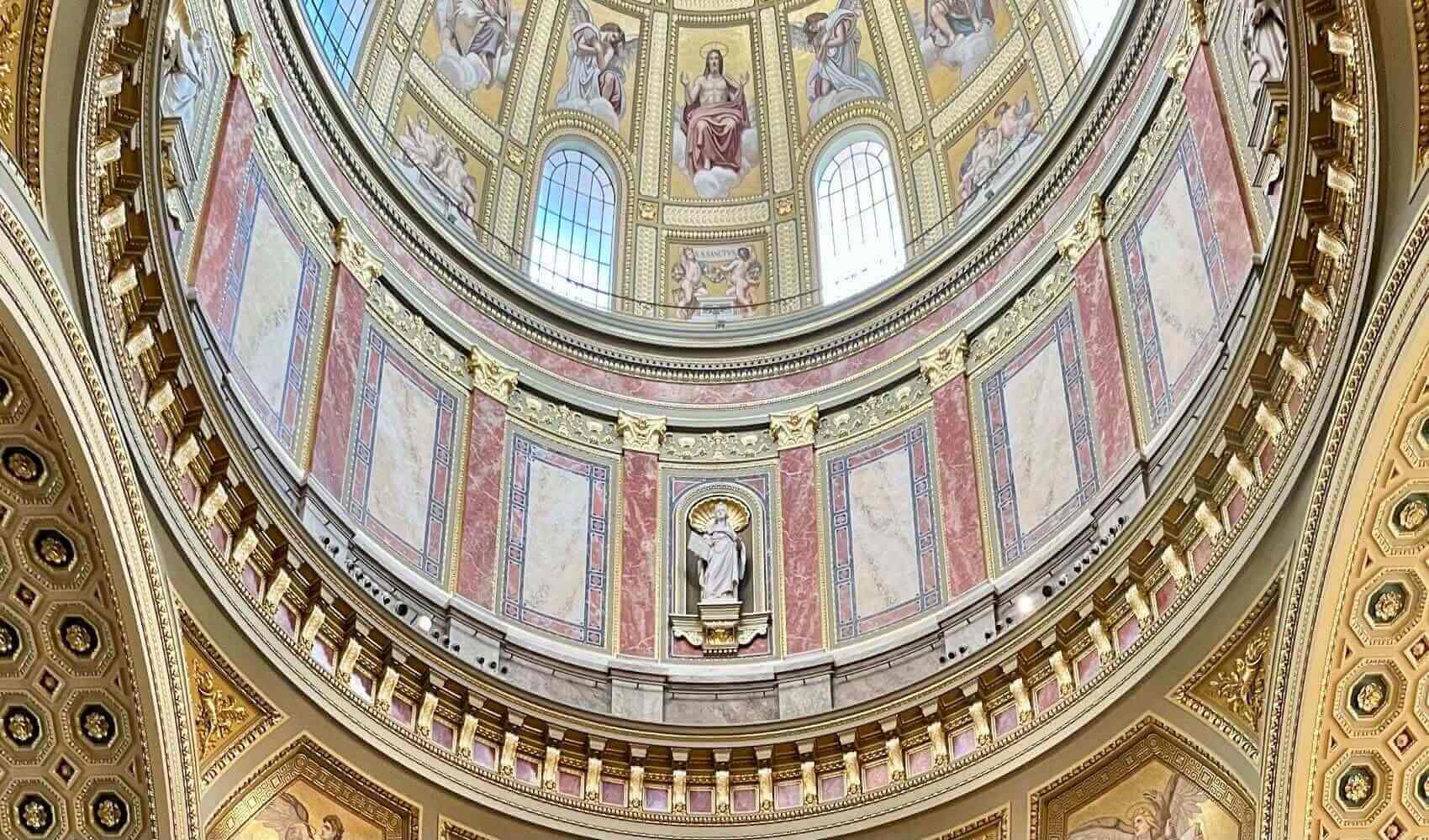 saint stephen's basilica dome (view from the inside)