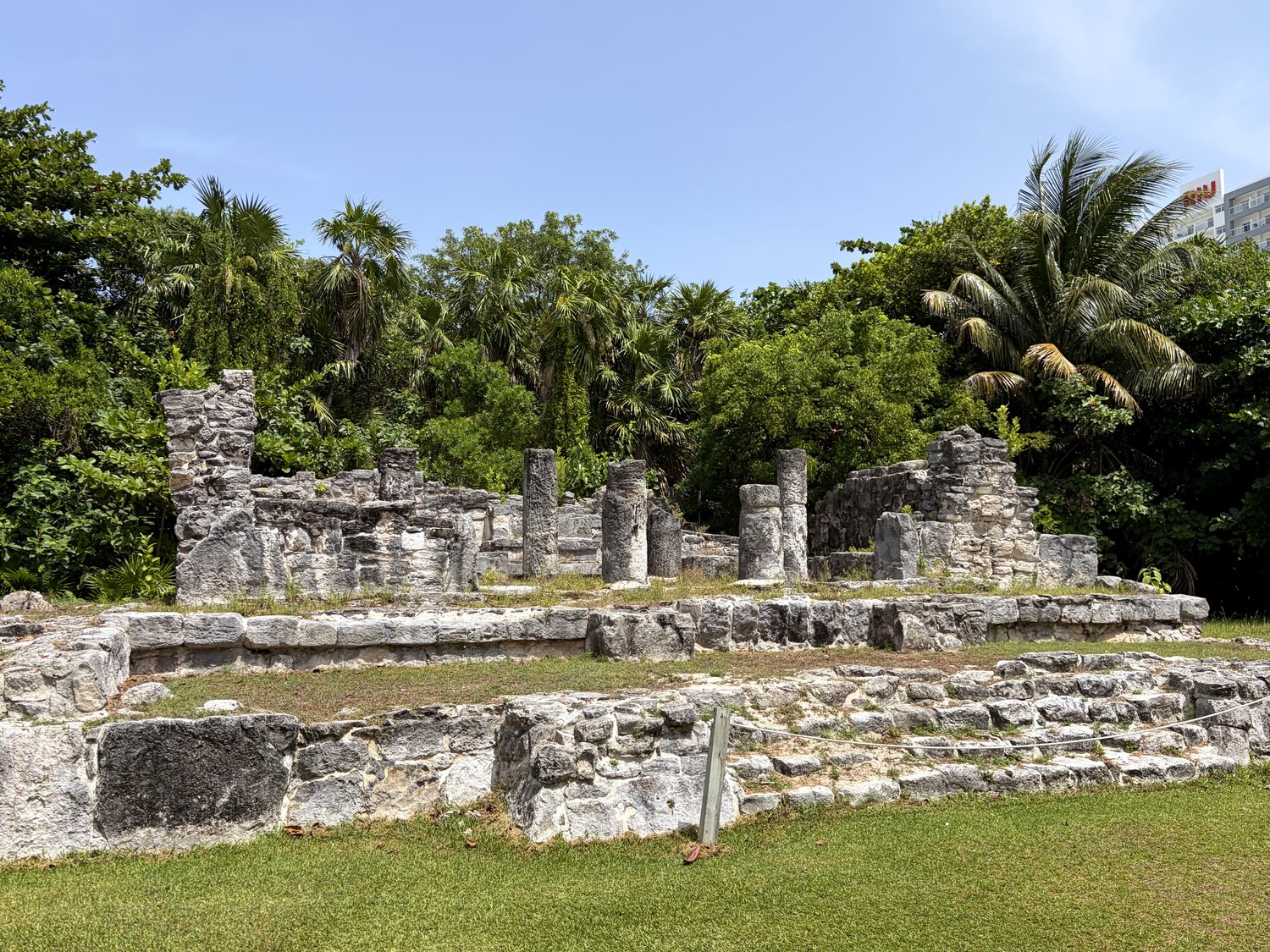 the el rey archaeological zone