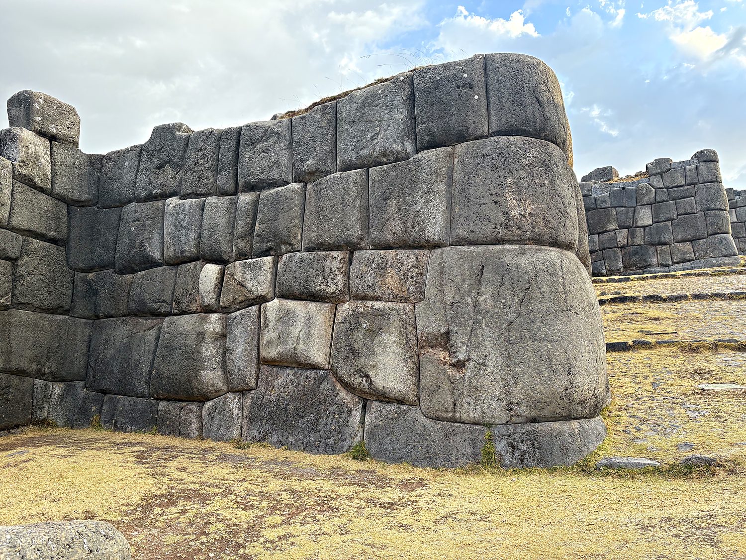 sacsayhuamán