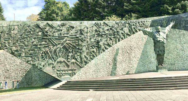 peasant rebellion monument with statue of gubec