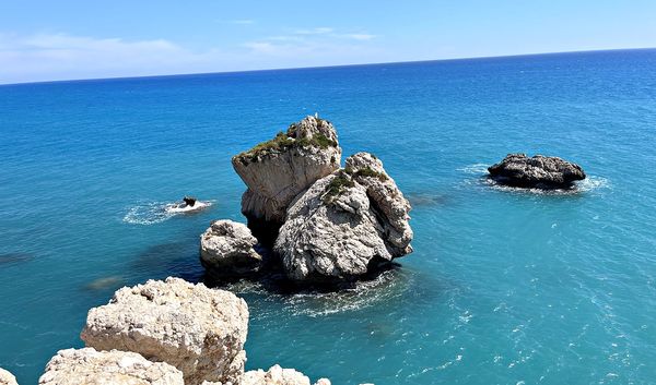 aphrodite's rock (petra tou romiou)